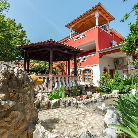 Διαμέρισμα Ivan *